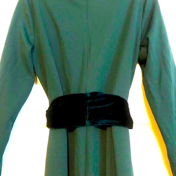 NWT BADGLEY MISCHKA Hadley Emerald Velvet Sash Jumpsuit 6 MSRP $300 - Picture 8 of 9